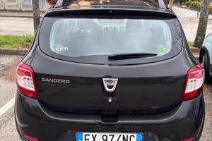 Dacia Sandero stapwey