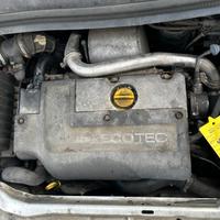 OPEL ZAFIRA motore usato Y20DTH