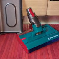 Dyson Submarine testa e corpo macchina per V15