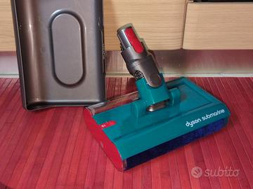 Dyson Submarine testa e corpo macchina per V15
