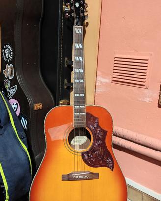 Epiphone Hummingbird PRO chitarra amplificata