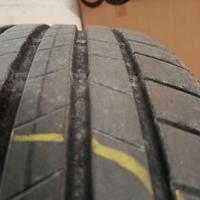 gomme Bridgestone 235/40/18