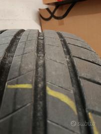 gomme Bridgestone 235/40/18