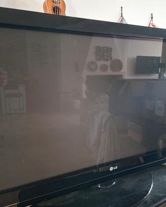Televisore al plasma marca LG