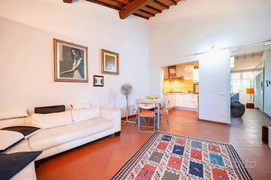 Appartamento di 70 m² con 2 locali e posto auto a 