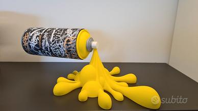 Scultura moderna bomboletta spray