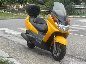 Suzuky burgman 150 uh