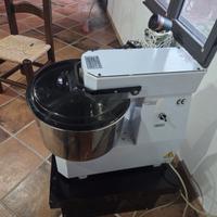 impastatrice professionale 16 kg