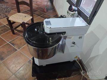 impastatrice professionale 16 kg