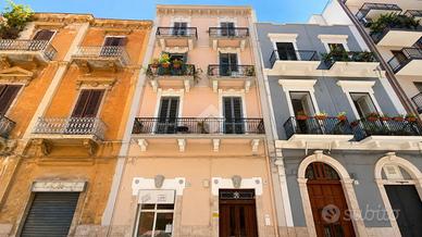 3 LOCALI A BARI
