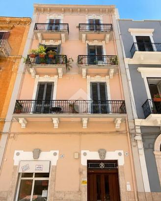 3 LOCALI A BARI