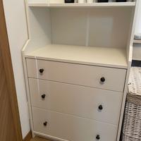 Mobili Ikea come nuovi a  € 100 a mobile
