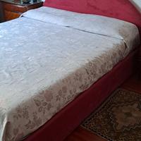 Letto matrimoniale con contenitore