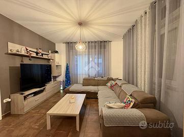 CASA INDIPENDENTE A CENE