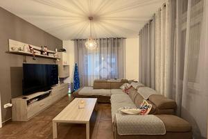 CASA INDIPENDENTE A CENE