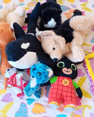 Peluches di vario tipo