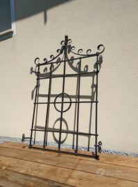 Inferriata artistica in ferro battuto