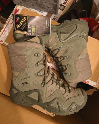 Scarponcini LOWA in Gore-tex