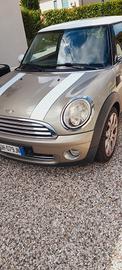 mini cooper benzina 