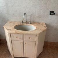 Mobile bagno con specchio