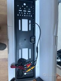 Portatarga con retrocamera