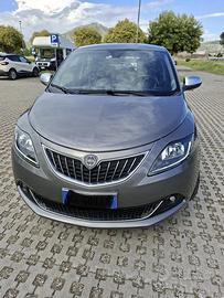 LANCIA YPSILON HYBRID ALBERTA FERRETTI