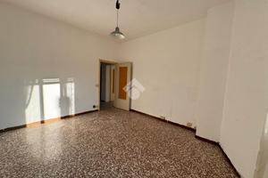 3 LOCALI A OSIO SOTTO