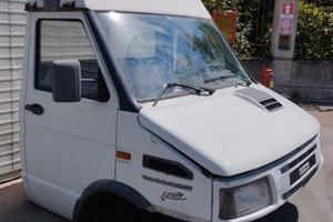 Cabina Iveco turbo Daily 35.12
