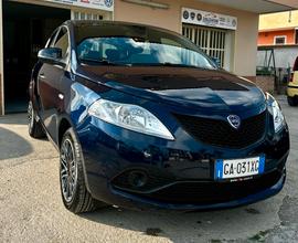 Lancia Ypsilon 1.2 69 CV 5 porte S&S Platinum