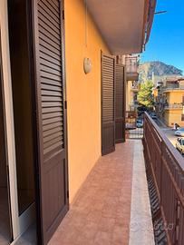 V/1228Palazzina indipendente in zona servita