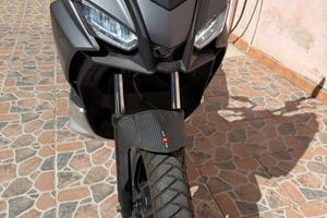 Aprilia SR 125 GT con soli 1000km VERI! casco JET