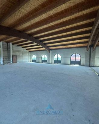 Immobile di 540 m² a Caserta