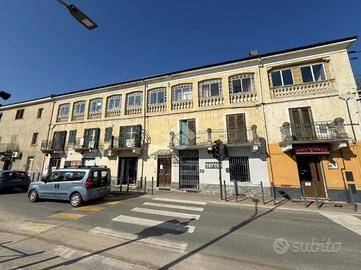 3 LOCALI A GIAVENO