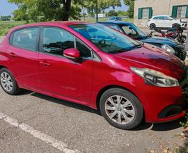 Peugeot 208 - 2015