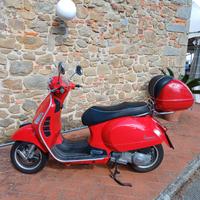 Piaggio Vespa 300 GTS - 2010