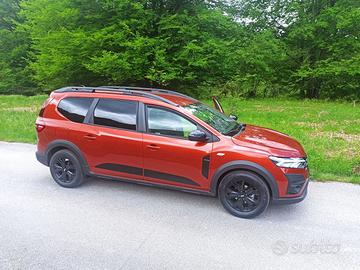 Dacia Jogger 5 posti allestimento xtream