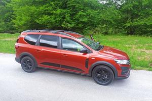 Dacia Jogger 5 posti allestimento xtream