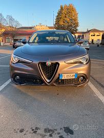 Stelvio 2.2 210cv Q4