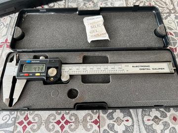 N. 2 calibri digitali