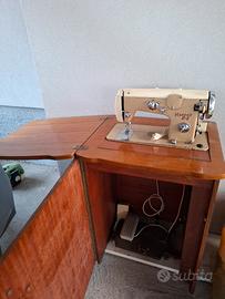macchina da cucire anni 70