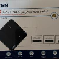 2-Port USB DisplayPort KVM Switch