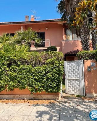 Villa a Schiera Rifinita su 2 Livelli, Mq 200