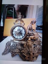 orologio da tavolo o camino