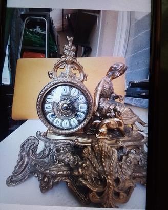 orologio da tavolo o camino
