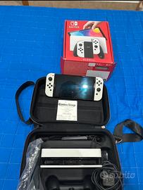 Nintendo switch oled ancora in garanzia