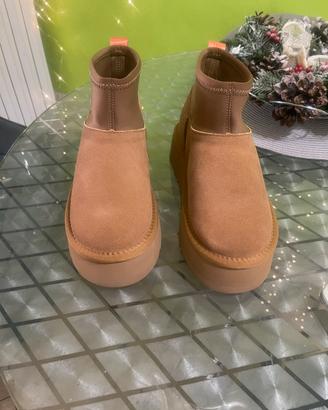 Stivale UGG mini dipper nuovo 36 senza scatola