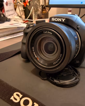 Sony DSC-HX400V usata