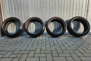 Gomme estive Pirelli Pzero 235 35 19 91Y