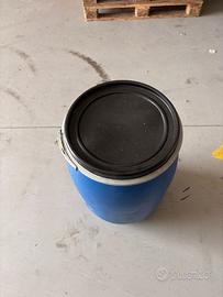 Fusto in plastia  100