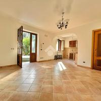 3 LOCALI A MASSA LUBRENSE